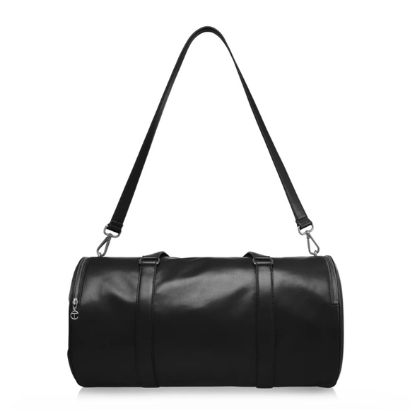 Large Telfar Duffle - Black NWT - Picture 16 of 16